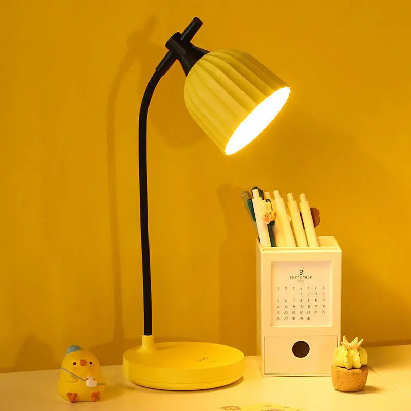 Schreibtischlampe LED dimmbar – Flexible Leuchte für Schreibtisch & Nachttisch